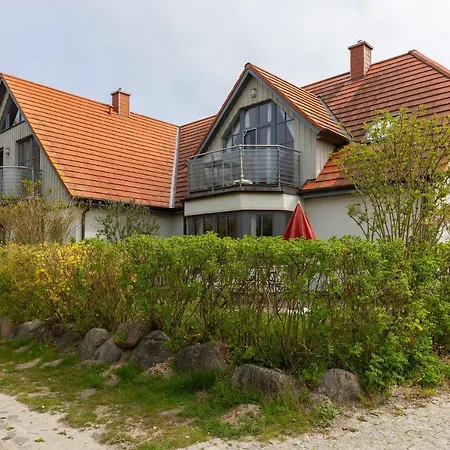 Strandhaus Wustrow - 2 *