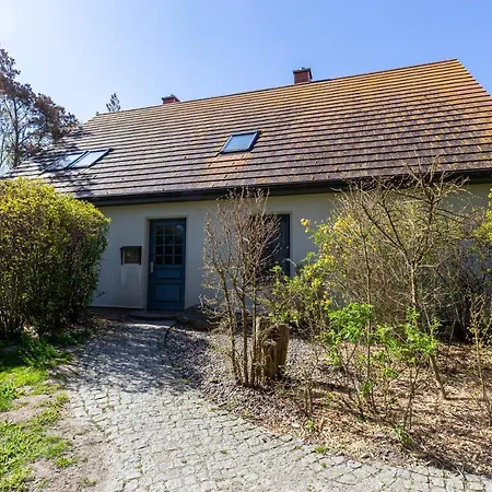 Apartment Strandhaus Wustrow - 2 *